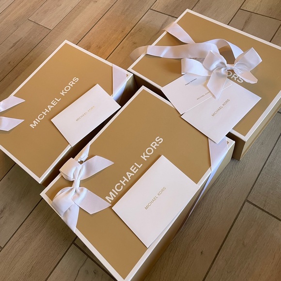 Michael Kors Box, Gift Box, Gift Wrapping Box, Michael Kors storage box - Picture 9 of 9